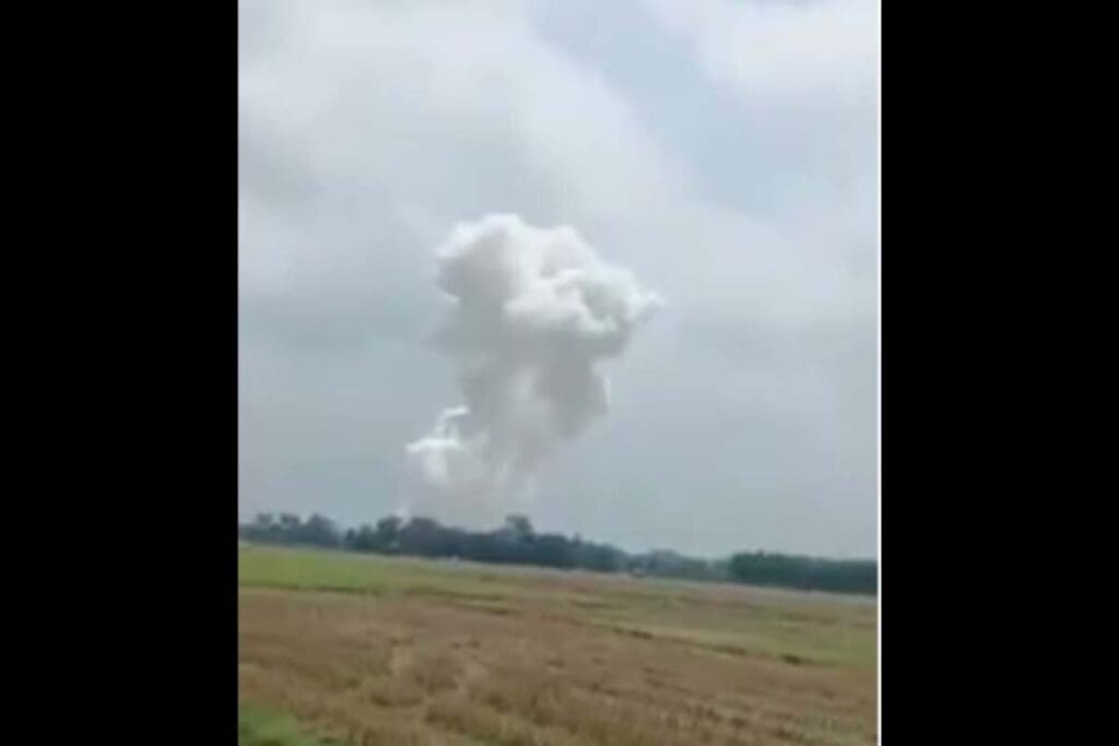 9 Killed in Massive Explosion at Illegal Firecracker Unit in Bengal; BJP Demands NIA Probe 9 Killed in Massive Explosion at Illegal Firecracker Unit in Bengal; BJP Demands NIA Probe