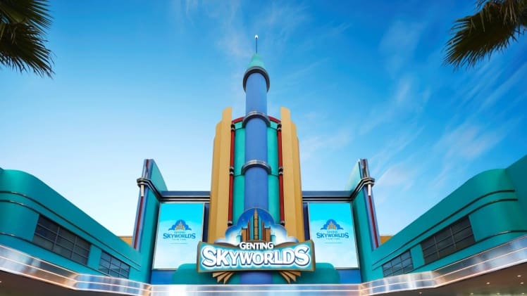 10 Best Theme Parks In World Where You Can Soar Through The Sky